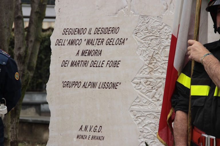 monumento vittime delle foibe a Lissone
