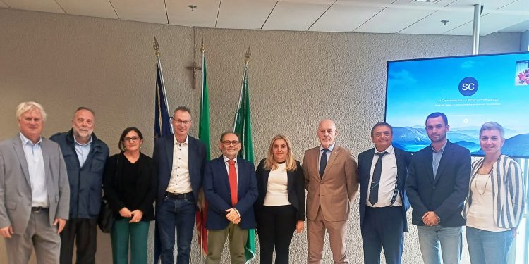 Ambiente: sversamento nel Naviglio emergenze Commissione audizione Comuni inquinamento